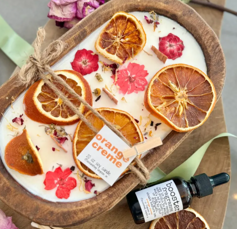 Cozy non-toxic fall candle for autumn decor and holiday scent