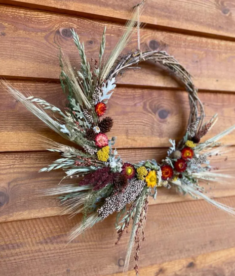 simple and natural non-toxic fall decor beautiful handmade autumn wreath